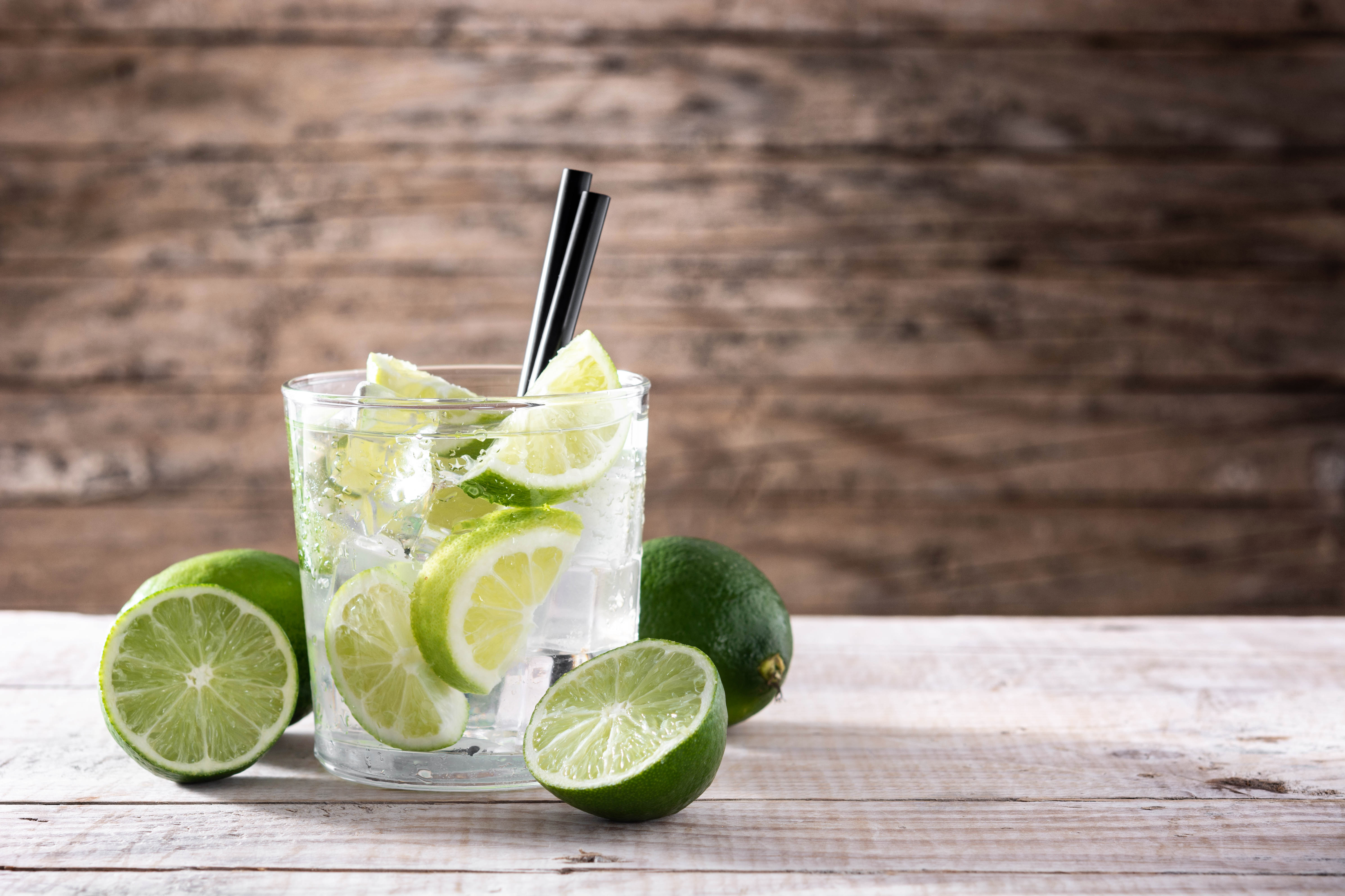 Caipiroska cocktail with lime